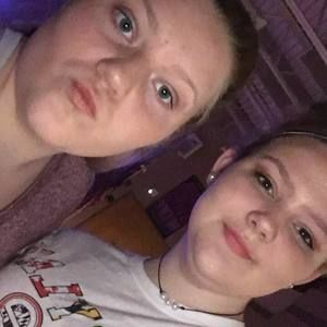 Meet your Posher, Chloe